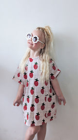 STRAWBERRIES PENNY oversized pocket short sleeved dress